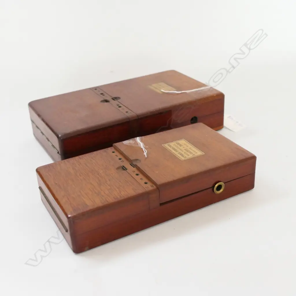 ELECTROTHERAPY DEVICE (APPREIL D'INDUCTION VOLTA FARADIQUE) by A GAIFFE, PARIS, IN MAHOG BOX. Image 1++